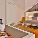 Business Life & Sisli 4*