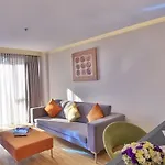 Ξενοδοχείο Business Life & Sisli 4*