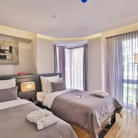 Отель Business Life & Sisli 4*