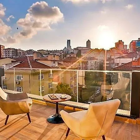 Business Life & Sisli 4*