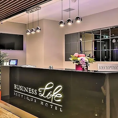 Business Life & Sisli 4*