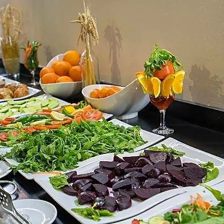 Business Life & Sisli 4*