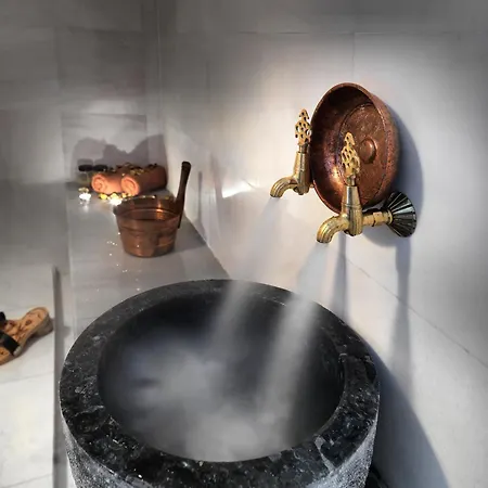 Business Life & Sisli 4* イスタンブール