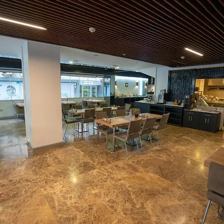 فندق Business Life & Sisli 4*