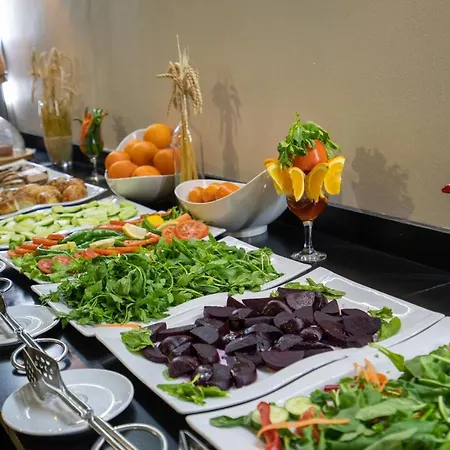 فندق Business Life & Sisli 4*