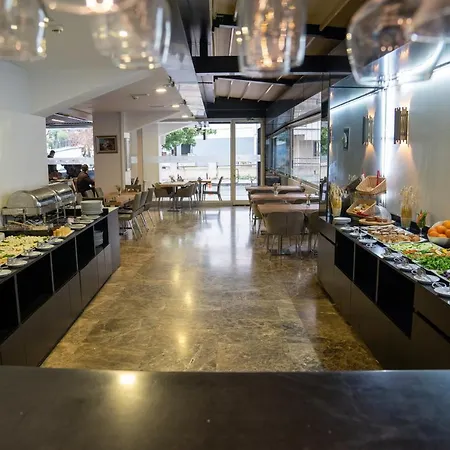 Business Life & Sisli 4*