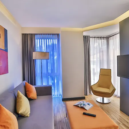 Business Life & Sisli ホテル 4*