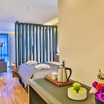Business Life & Sisli Hotel 4*