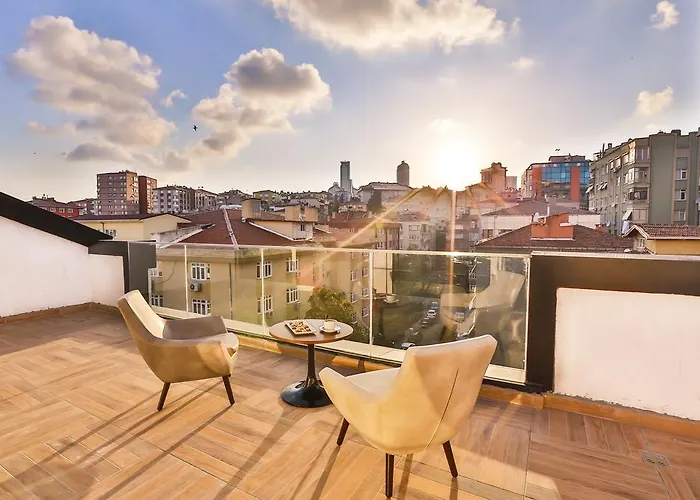 Отель Business Life & Sisli