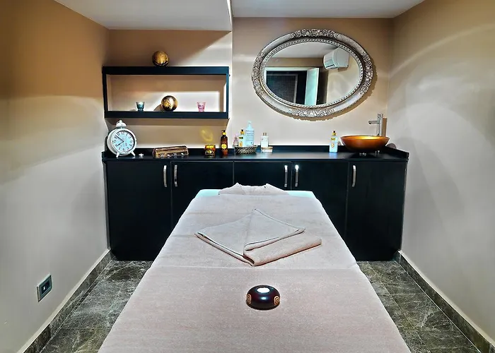 Business Life & Sisli Отель 4*